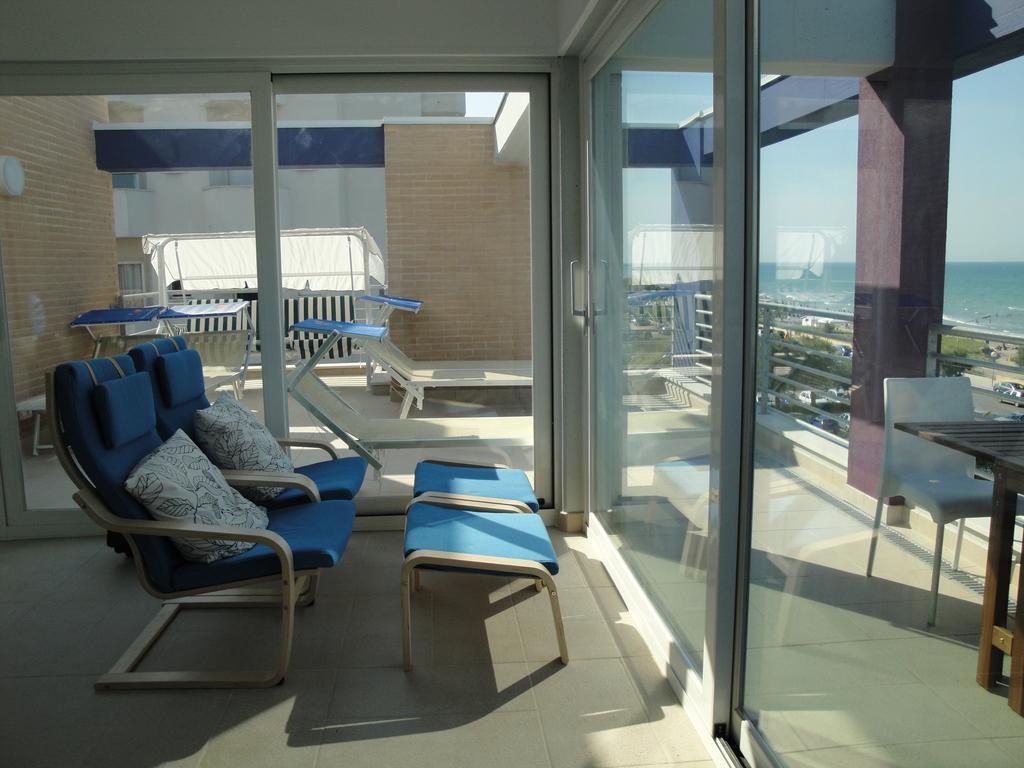 Residence La Nave Senigallia Bagian luar foto