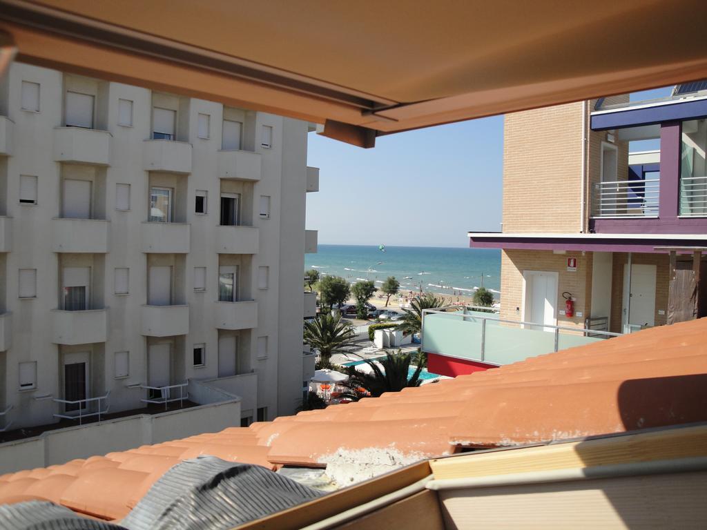 Residence La Nave Senigallia Bagian luar foto