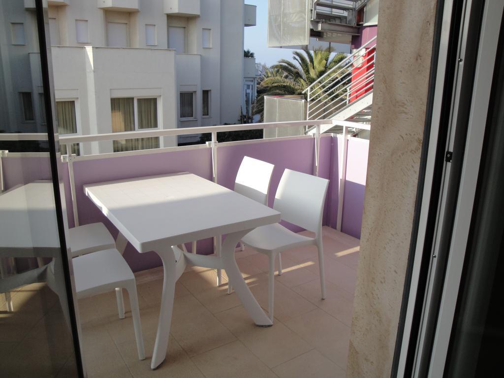 Residence La Nave Senigallia Bagian luar foto